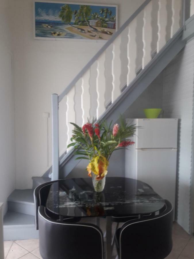 9 Lyly Location F3 Mezzanine Apartment Сент-Ан Екстериор снимка